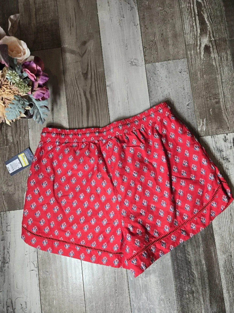 NWT Universal Thread High‑Rise Printed Pull‑On Shorts – Women’s Medium